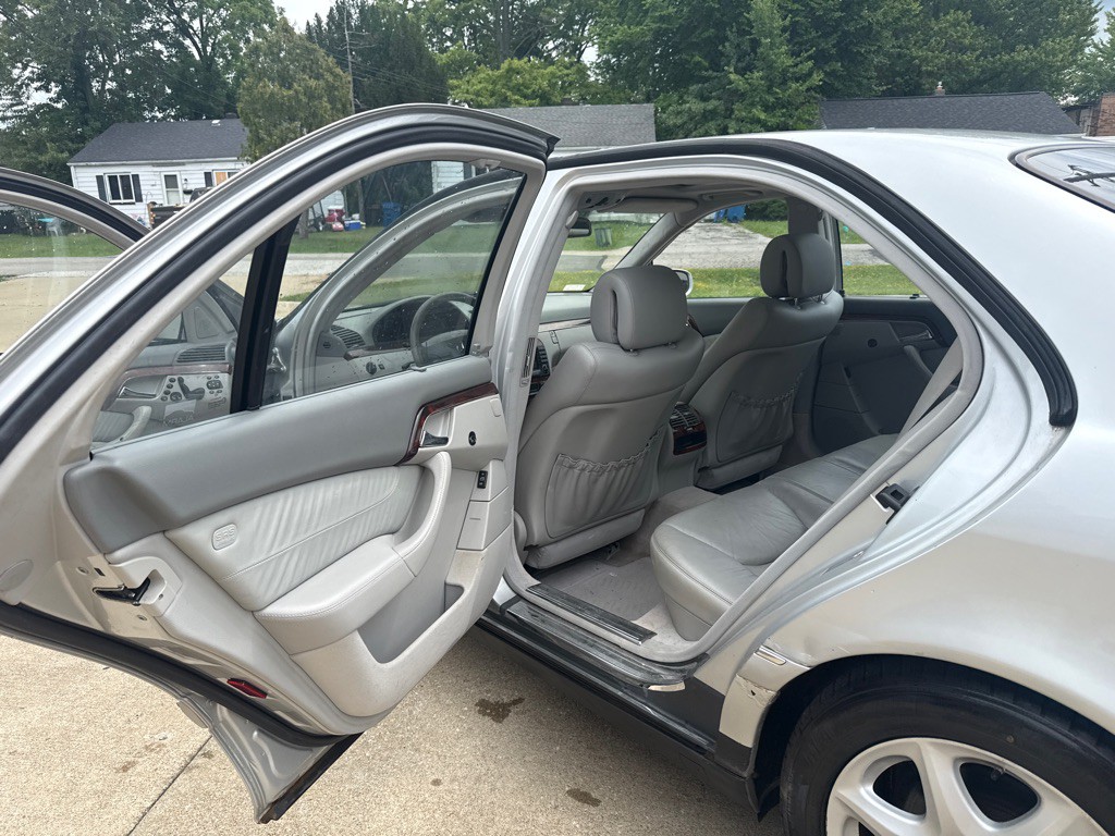 2004 Mercedes-Benz S-Class Image 12