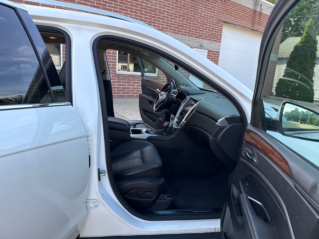 2013 Cadillac SRX Image 11