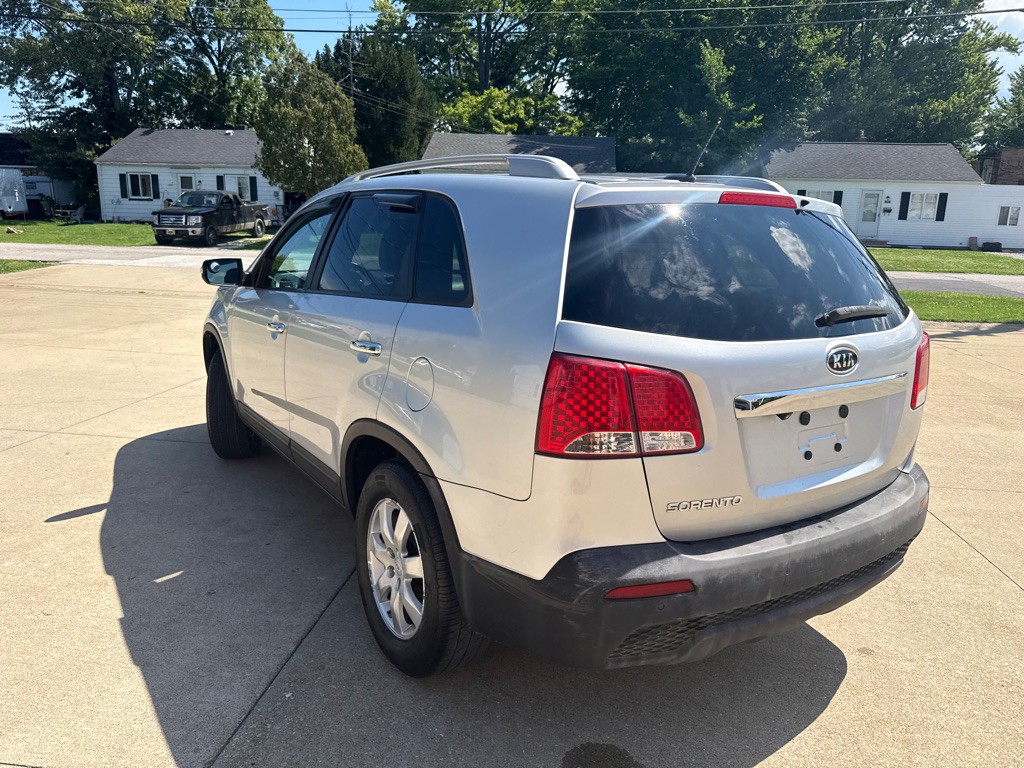 2011 Kia Sorento Image 8
