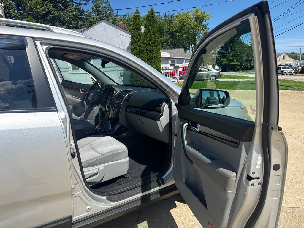 2011 Kia Sorento Image 10
