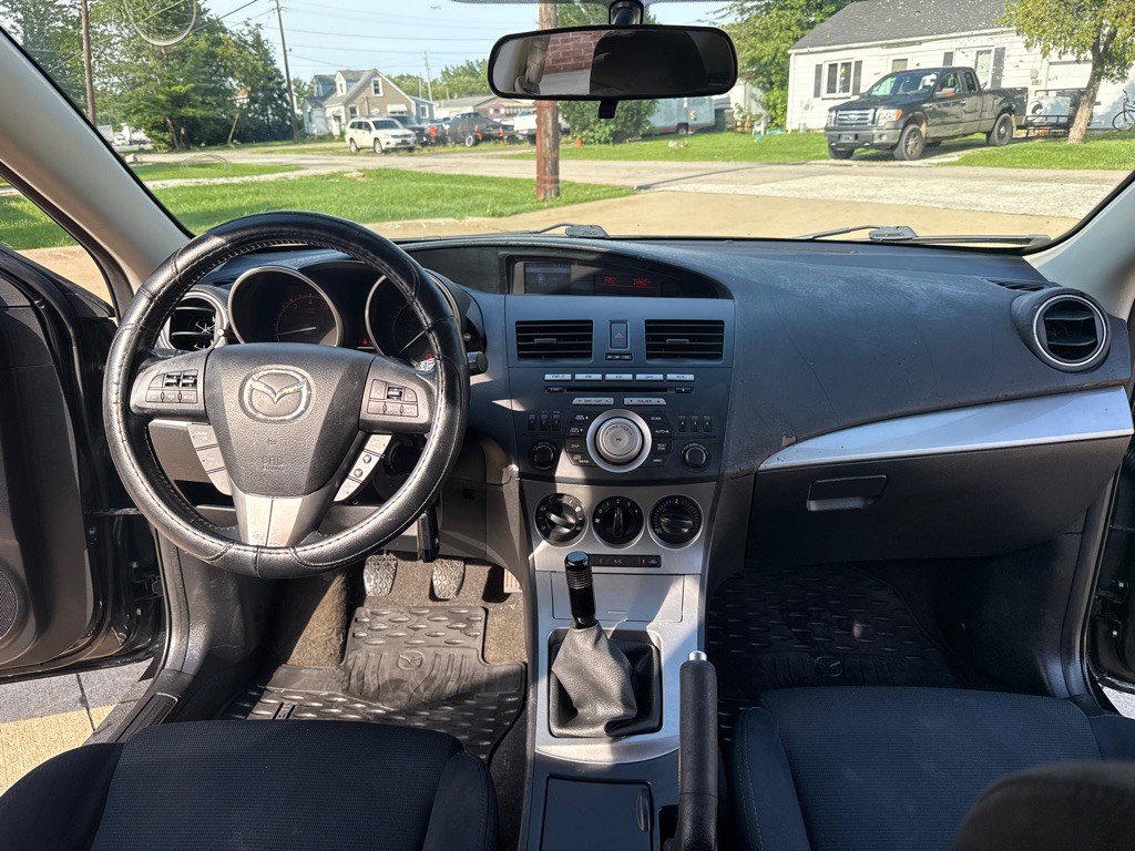 2010 Mazda Mazda3 Image 9