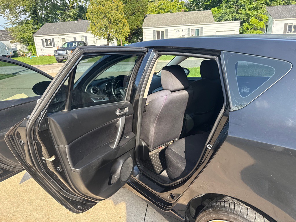 2010 Mazda Mazda3 Image 13