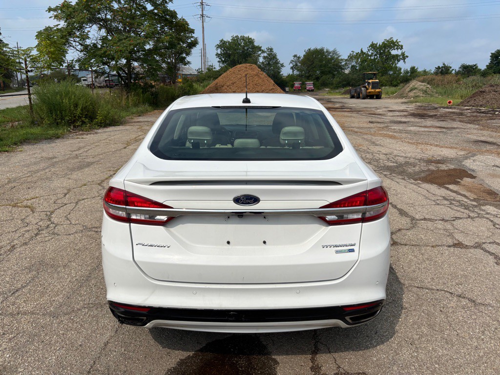 2017 Ford Fusion Image 4