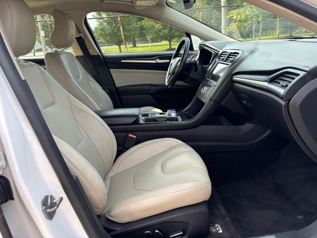2017 Ford Fusion Image 10