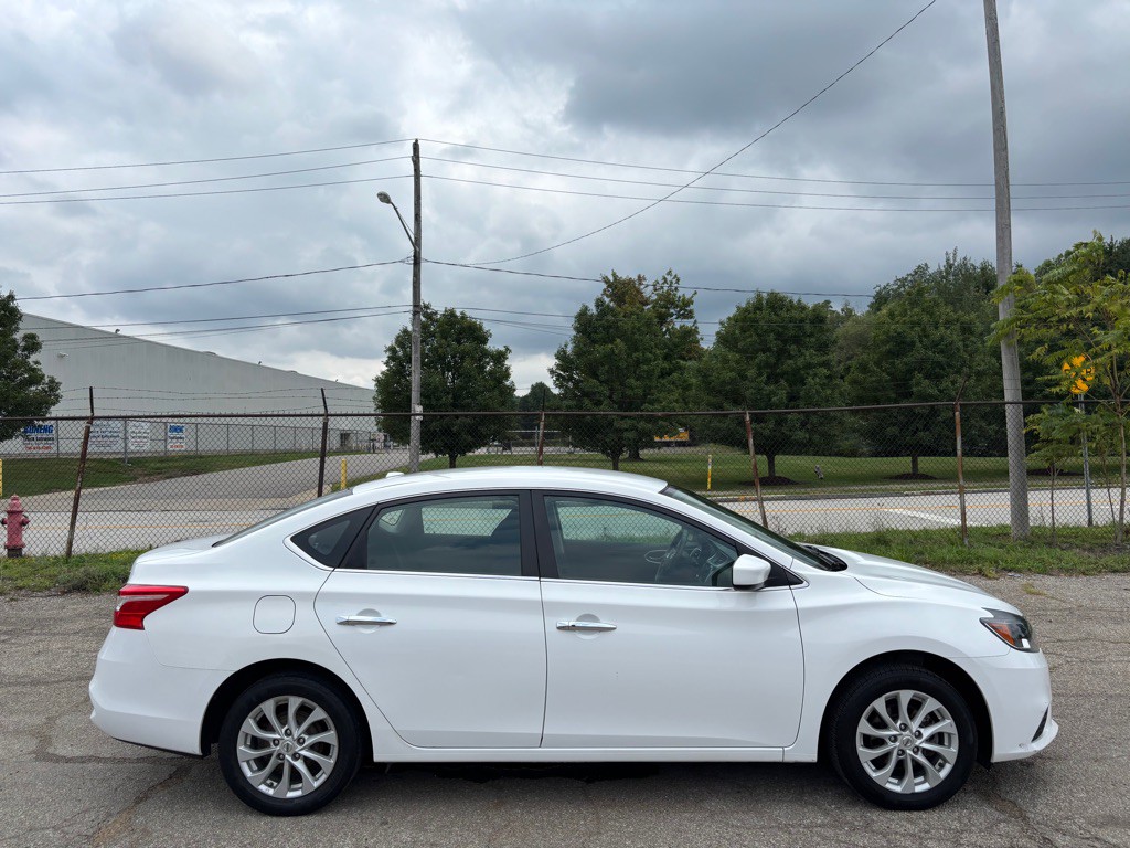 2019 Nissan Sentra Image 2