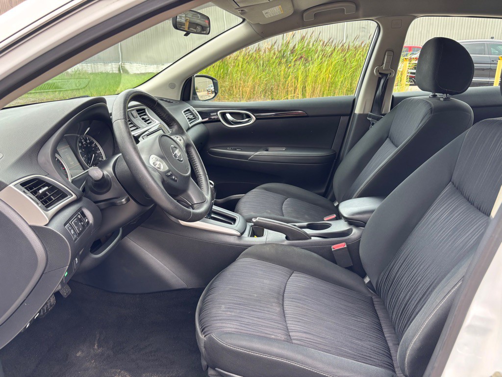 2019 Nissan Sentra Image 9