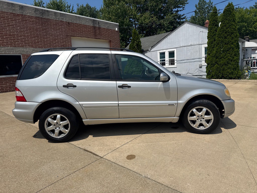 2003 Mercedes-Benz M-Class Image 4