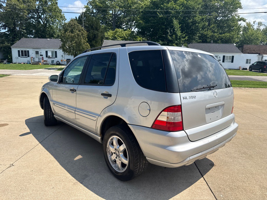 2003 Mercedes-Benz M-Class Image 8