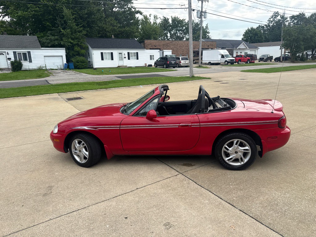 1999 Mazda MX-5 Miata Image 5