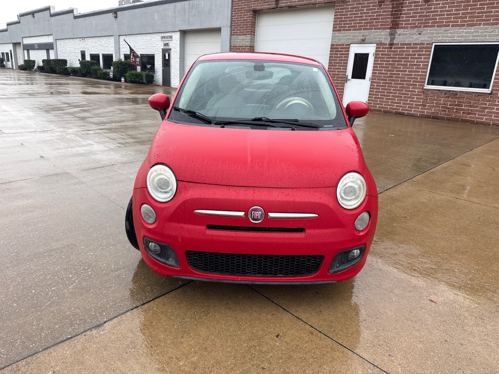 2016 FIAT 500 Image 2