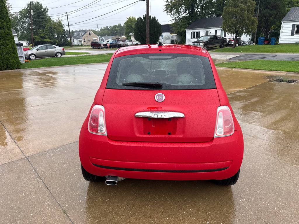 2016 FIAT 500 Image 7