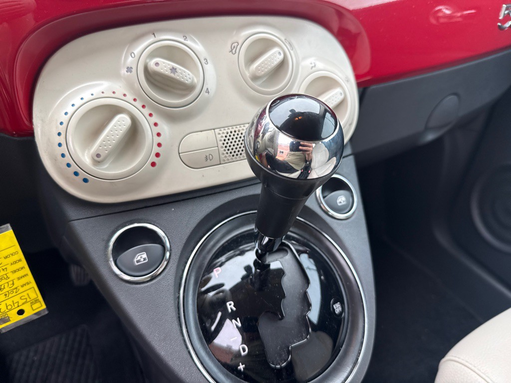 2016 FIAT 500 Image 14