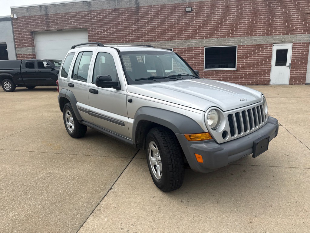 2006 Jeep Liberty Image 3