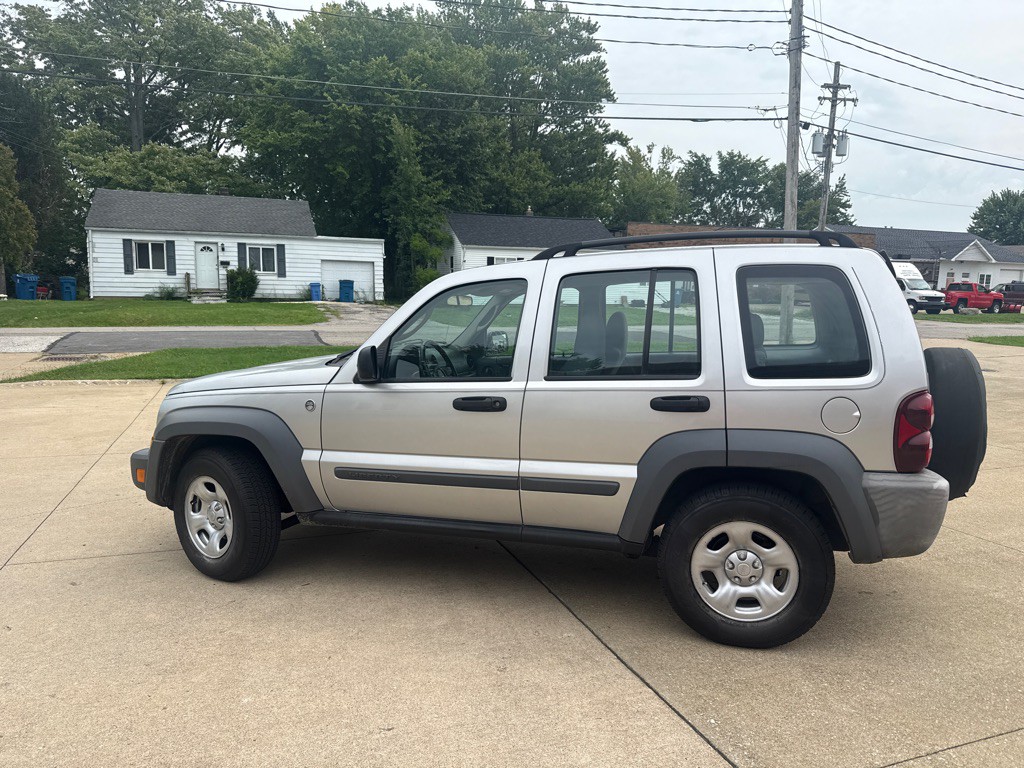 2006 Jeep Liberty Image 5
