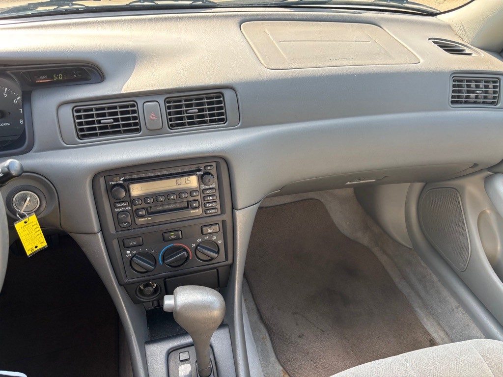 2001 Toyota Camry Image 14
