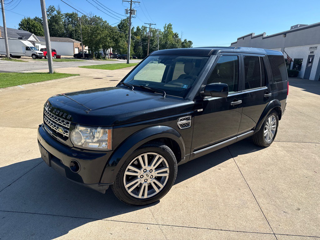2010 Land Rover LR4 Image 1
