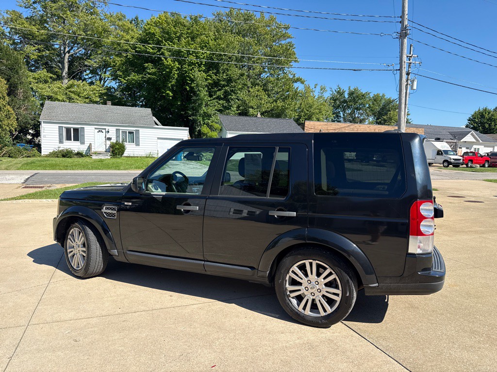 2010 Land Rover LR4 Image 8