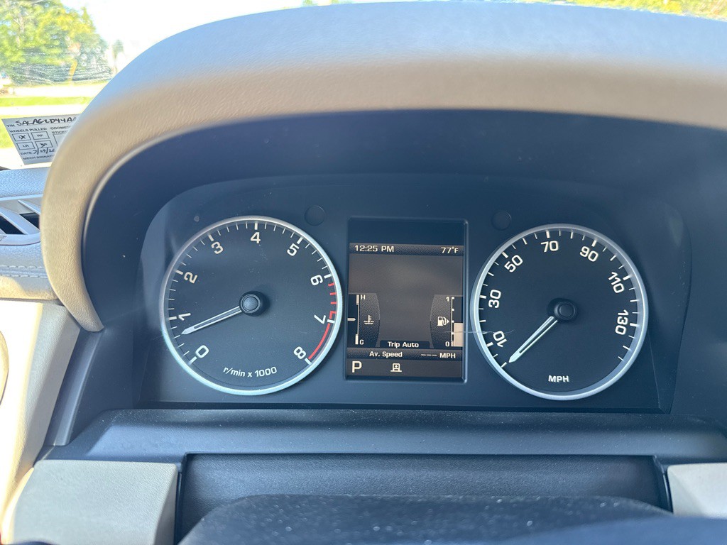 2010 Land Rover LR4 Image 18