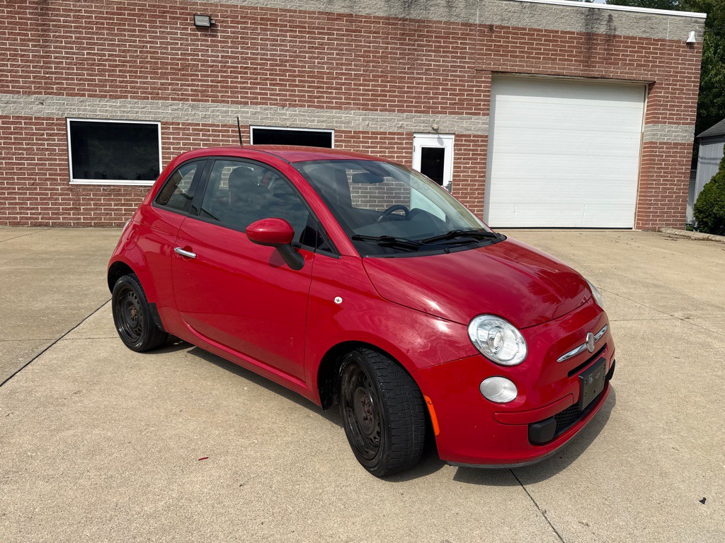 2015 FIAT 500 Image 3