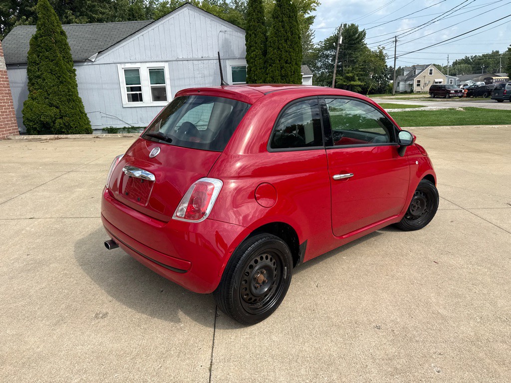 2015 FIAT 500 Image 6