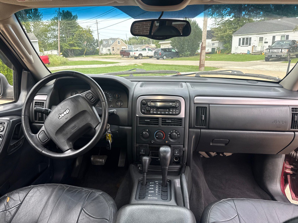 2002 Jeep Grand Cherokee Image 9