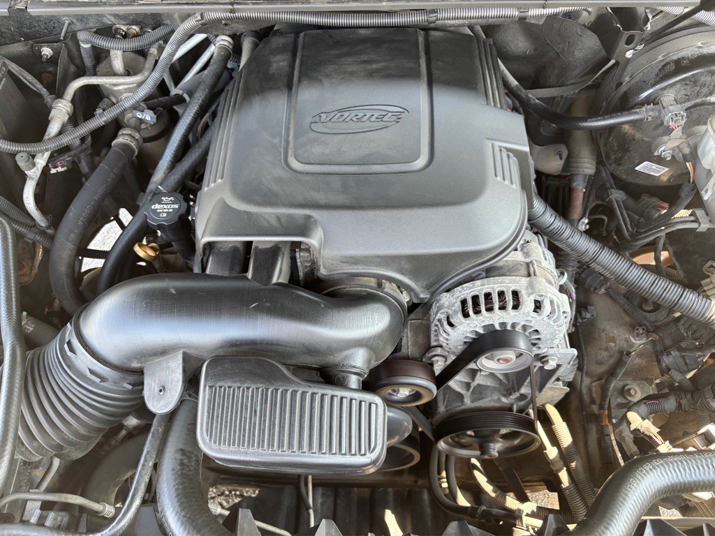 2013 Chevrolet Suburban Image 18