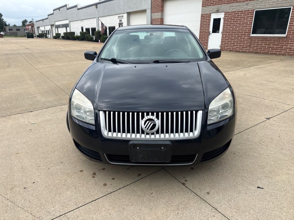 2008 Mercury Milan Image 2