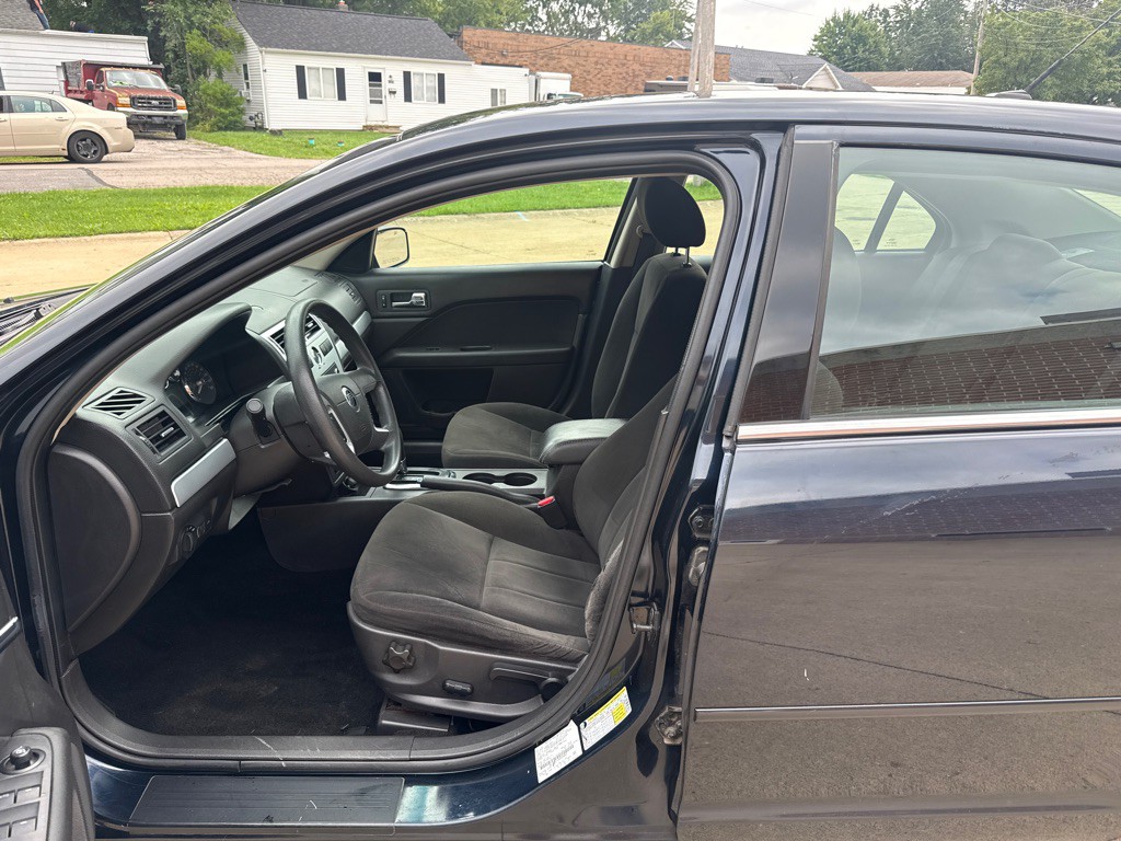 2008 Mercury Milan Image 10