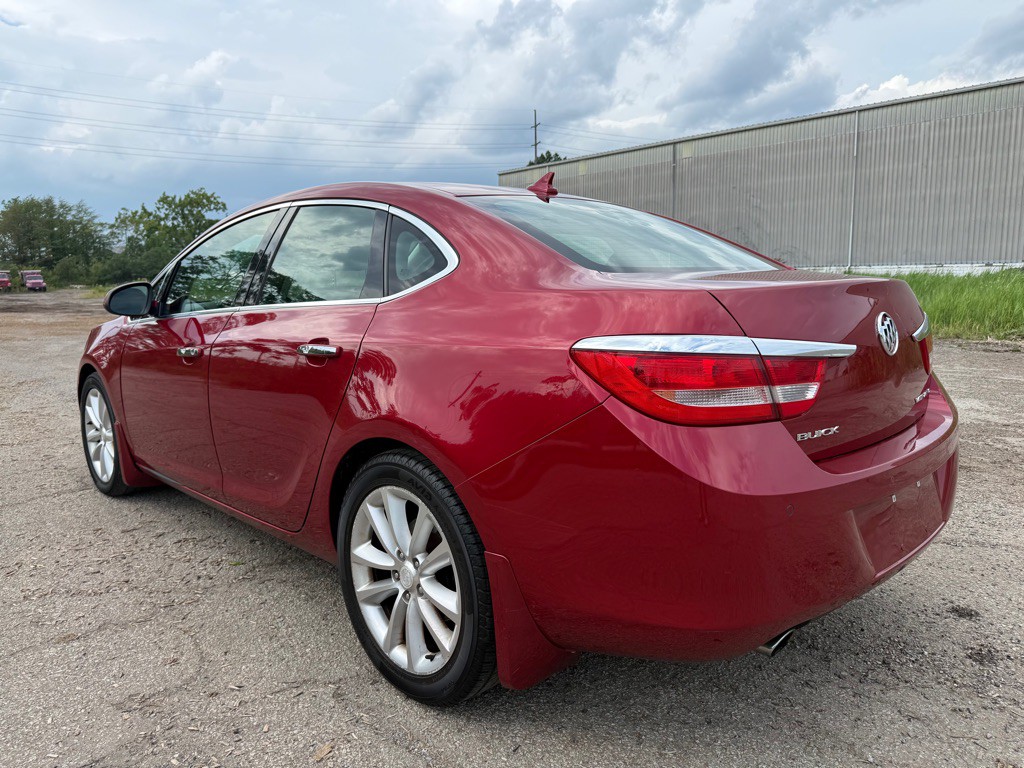 2014 Buick Verano Image 4