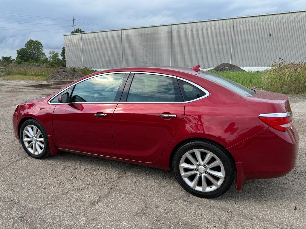 2014 Buick Verano Image 5