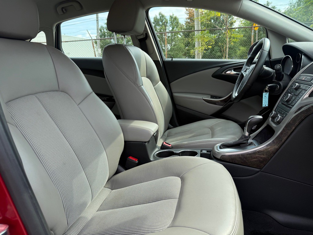 2014 Buick Verano Image 8
