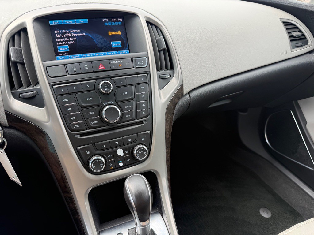 2014 Buick Verano Image 12