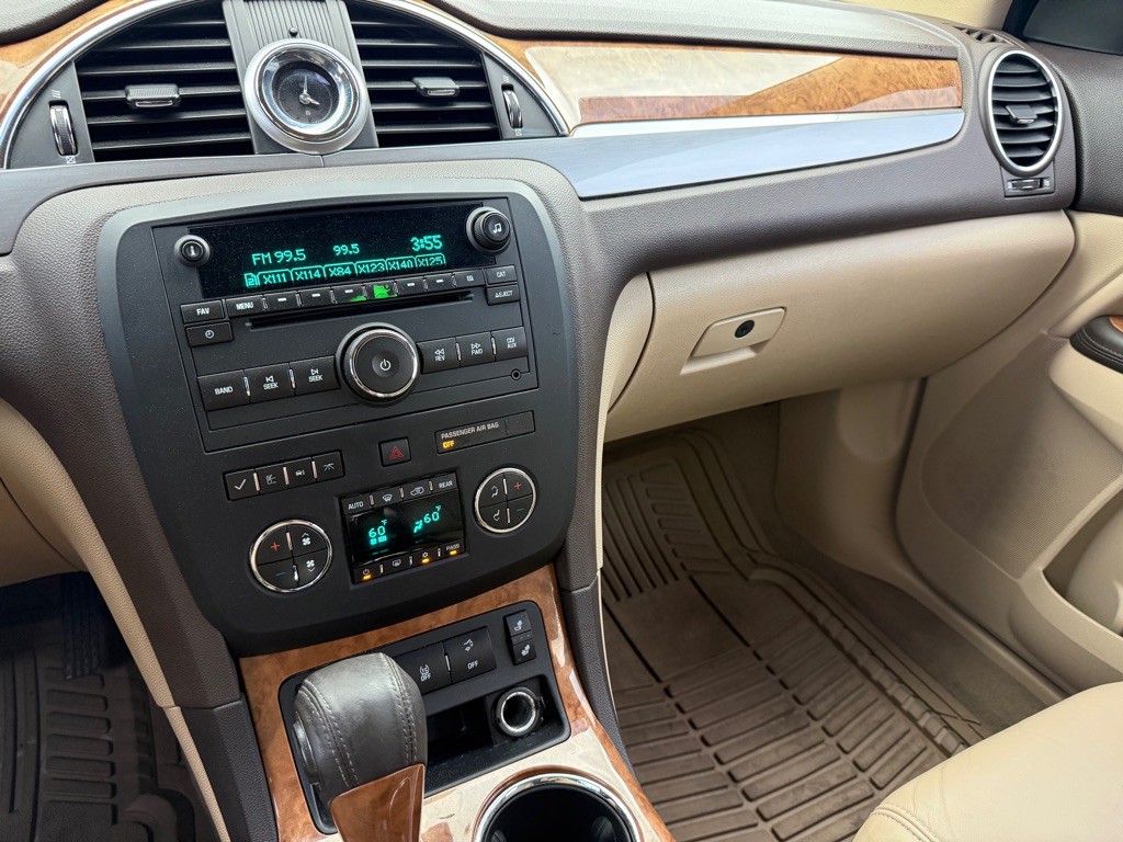 2012 Buick Enclave Image 13