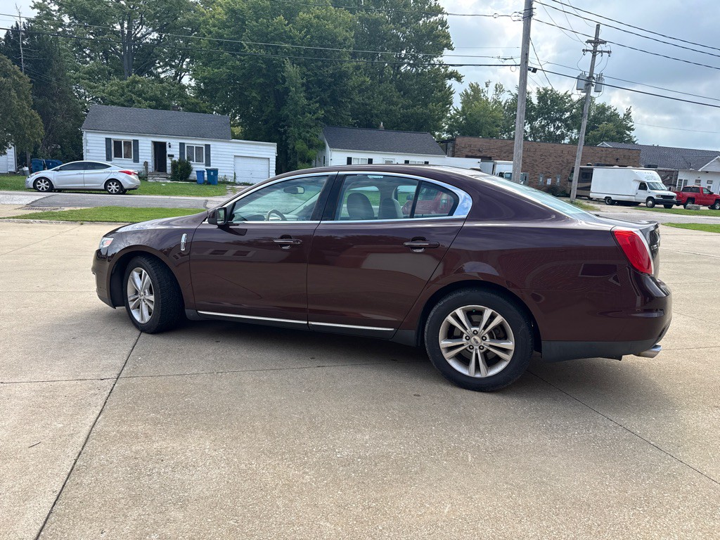 2009 Lincoln MKS Image 5