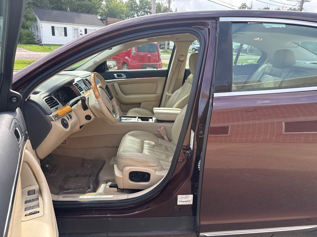 2009 Lincoln MKS Image 10