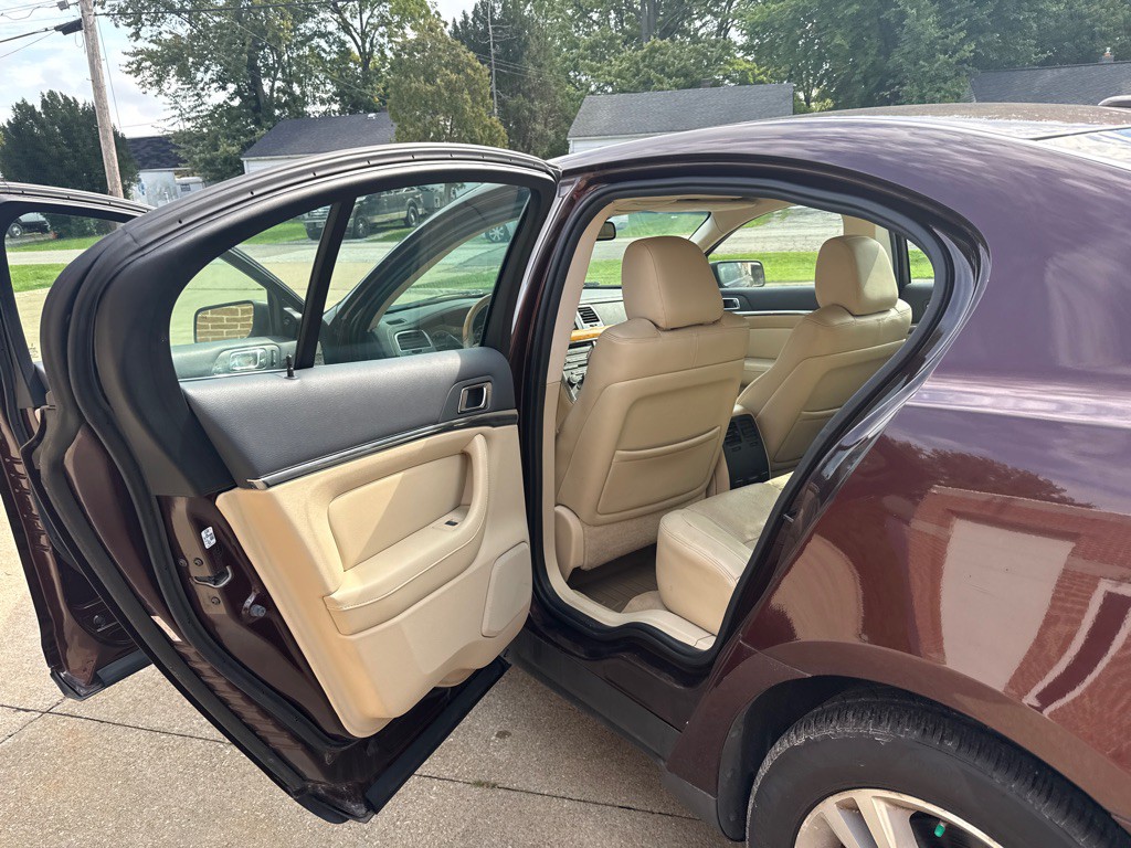 2009 Lincoln MKS Image 12