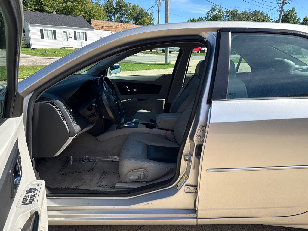 2007 Cadillac CTS Image 10