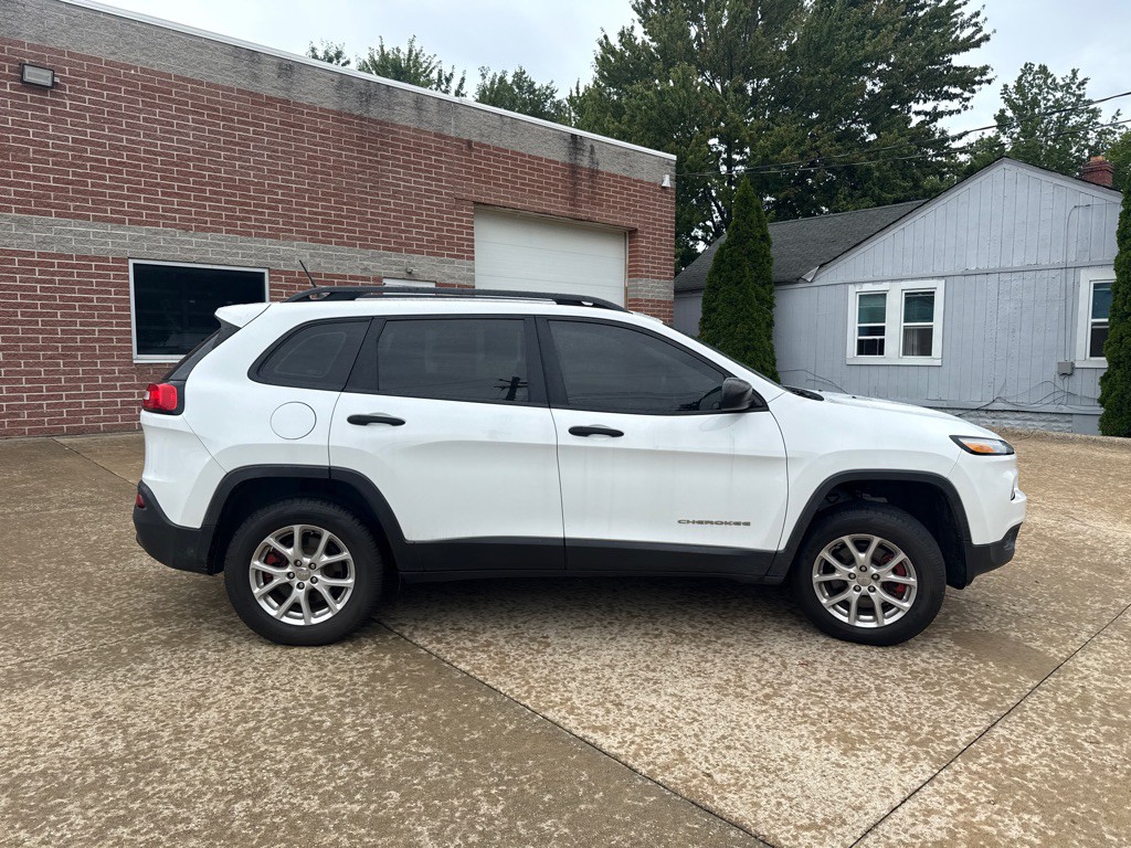 2016 Jeep Cherokee Image 5