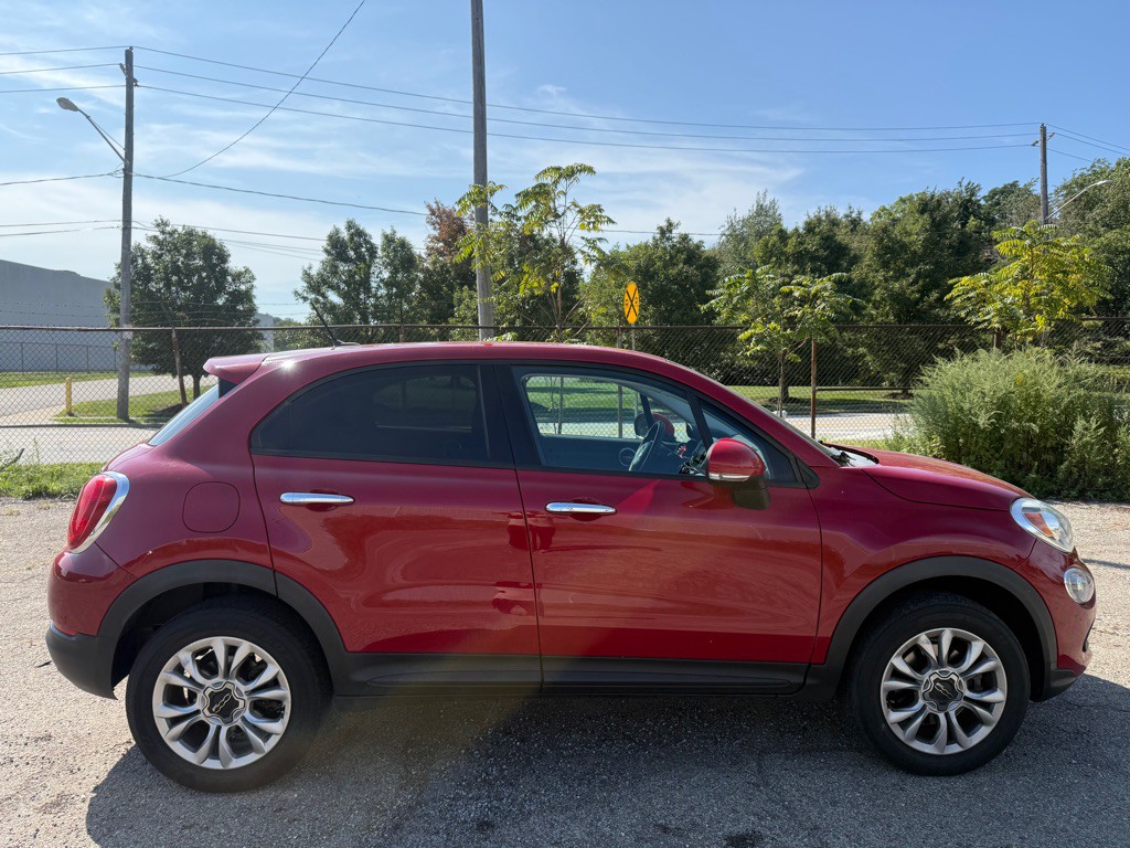 2016 FIAT 500 Image 2