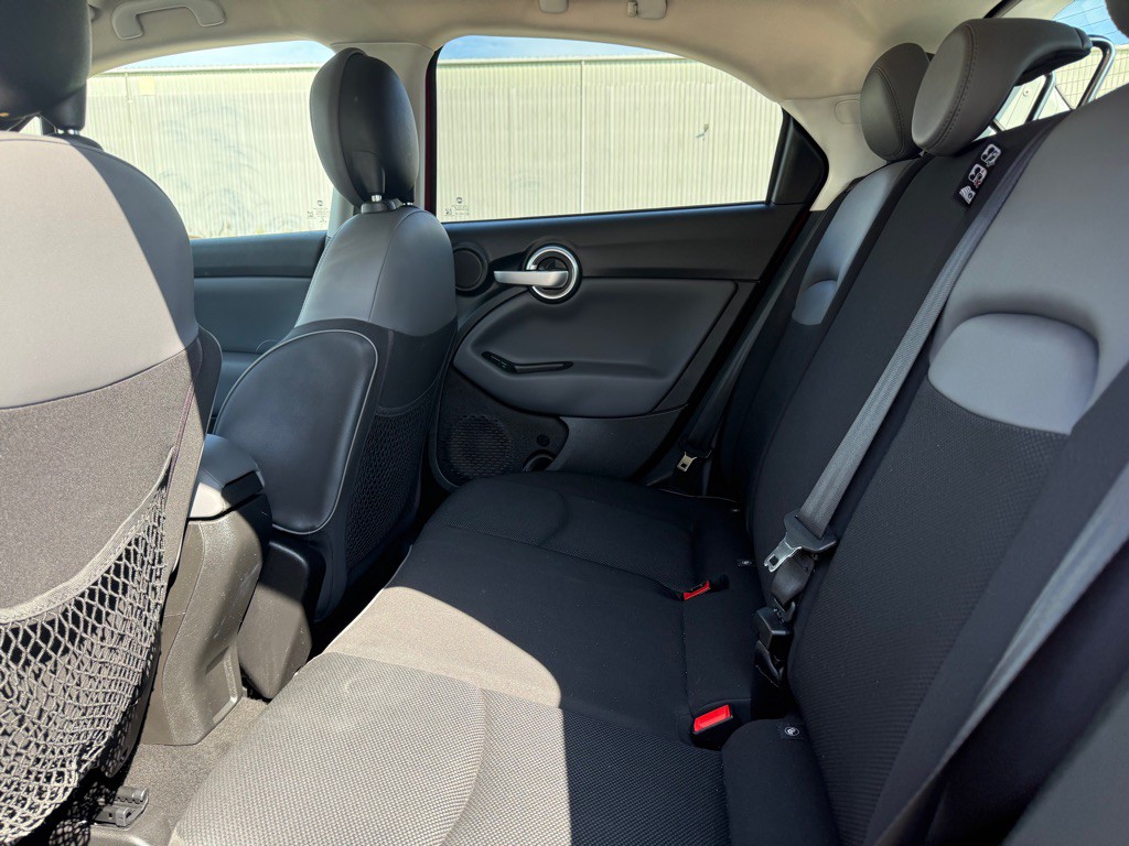2016 FIAT 500 Image 11