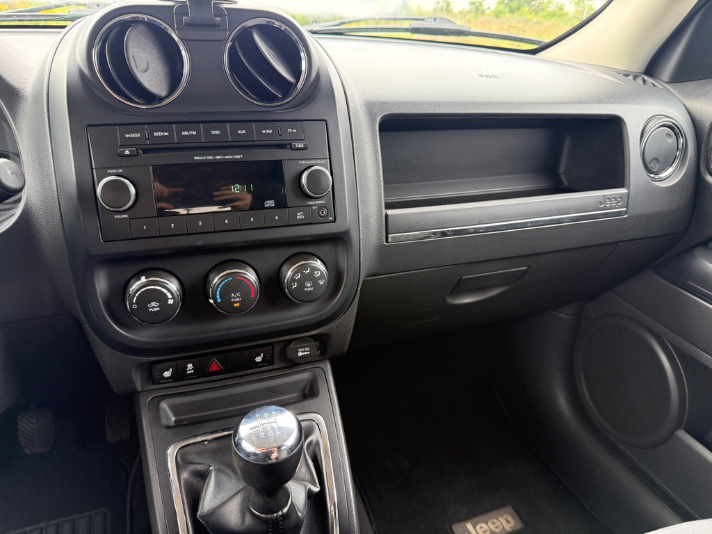 2012 Jeep Patriot Image 11