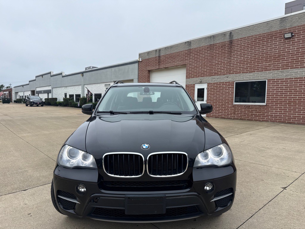 2013 BMW X5 Image 2
