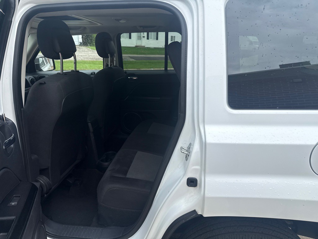 2015 Jeep Patriot Image 11