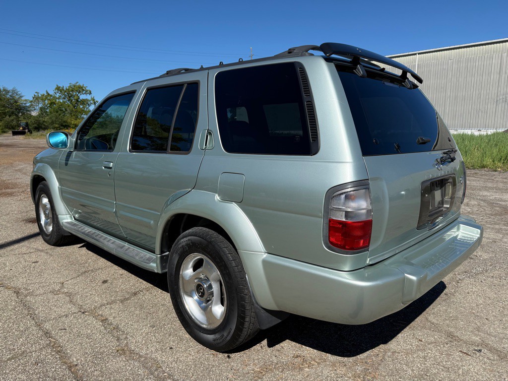 2000 INFINITI QX4 Image 5