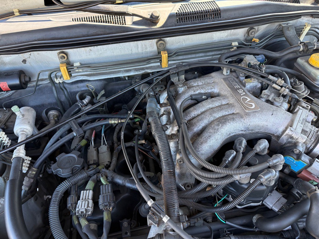 2000 INFINITI QX4 Image 15