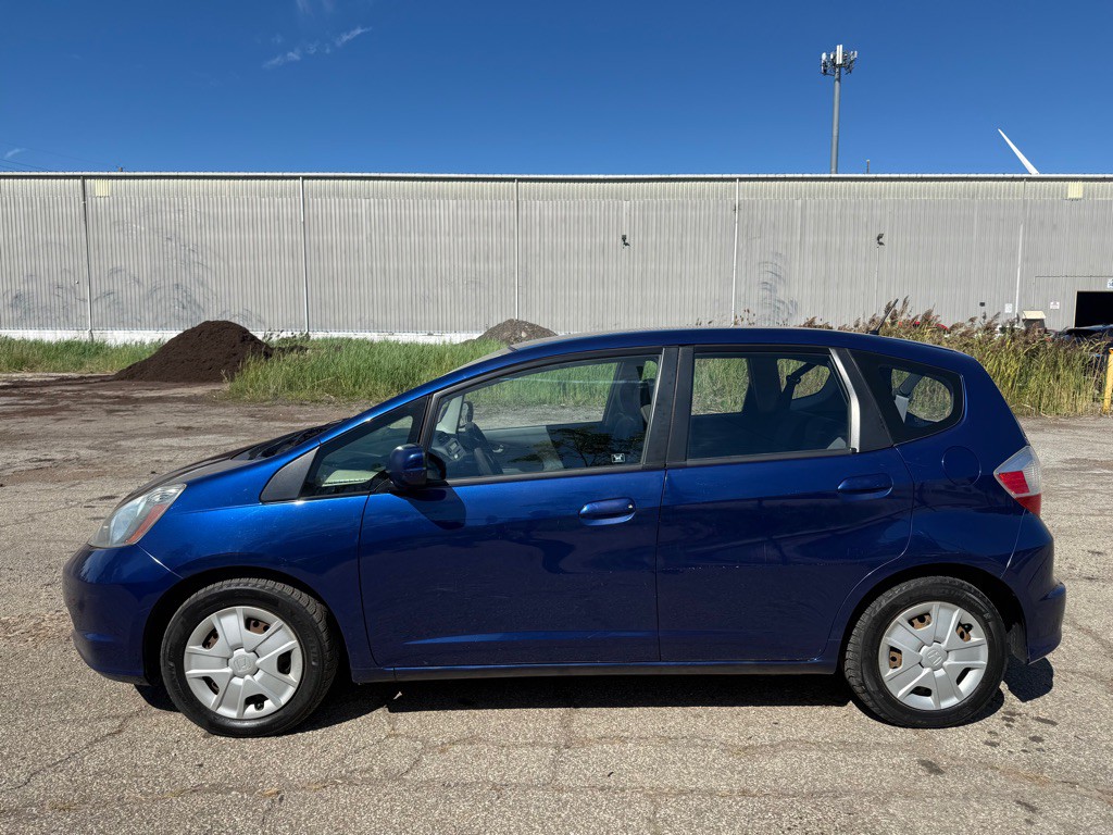2013 Honda Fit Image 2