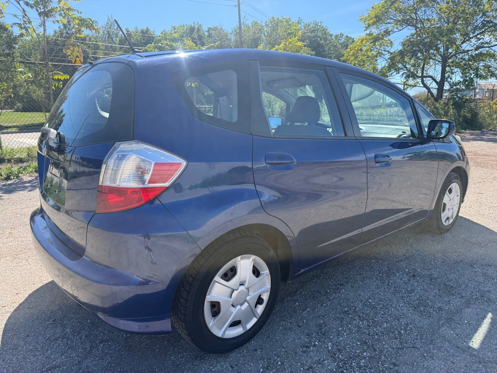2013 Honda Fit Image 5