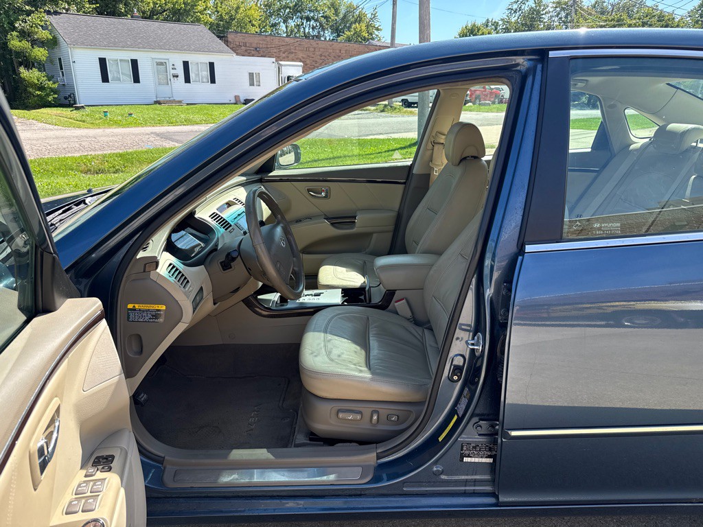 2009 Hyundai Azera Image 10