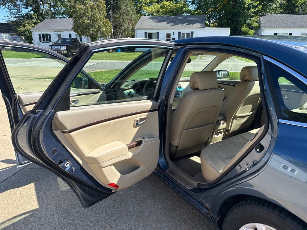 2009 Hyundai Azera Image 12