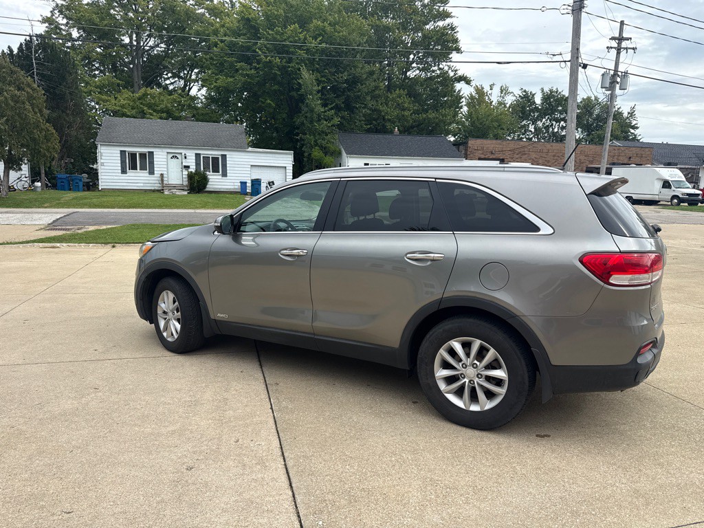2017 Kia Sorento Image 5